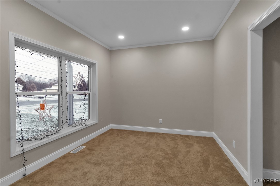 5200 Berg Road West Seneca, NY 14218 - Photo 5 of 49