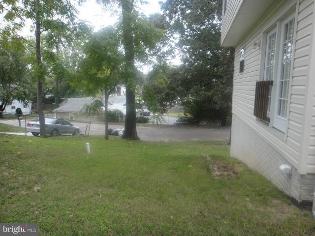 7791 East Shore Road Pasadena, MD 21122 - Photo 7 of 11 Exterior (Rear)
