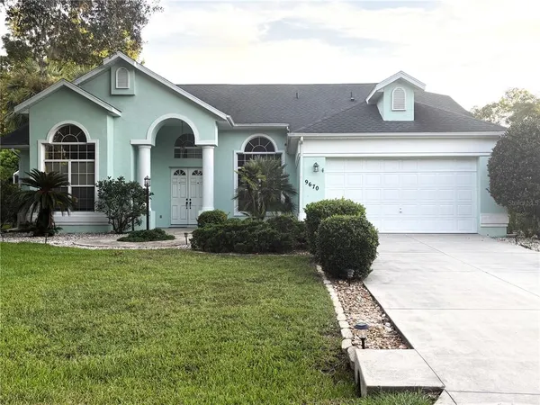 $379,000 | 9670 Southwest 190th Terrace Road, Dunnellon, FL 34432
