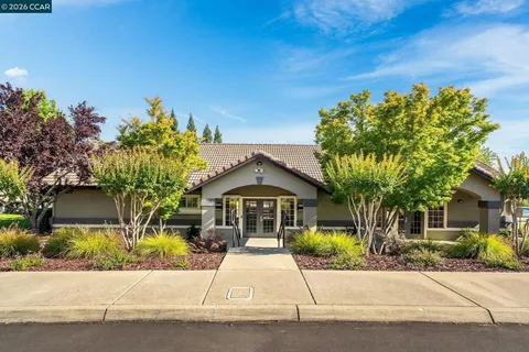 $1,975,000 | 1057-1057 Cheshire Circle, Danville, CA 94506