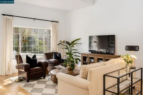 $1,975,000 | 1057-1057 Cheshire Circle, Danville, CA 94506