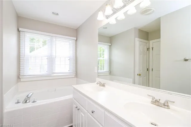 $1,910 | 1517 Covered Wagon Road, McLeansville, NC 27301