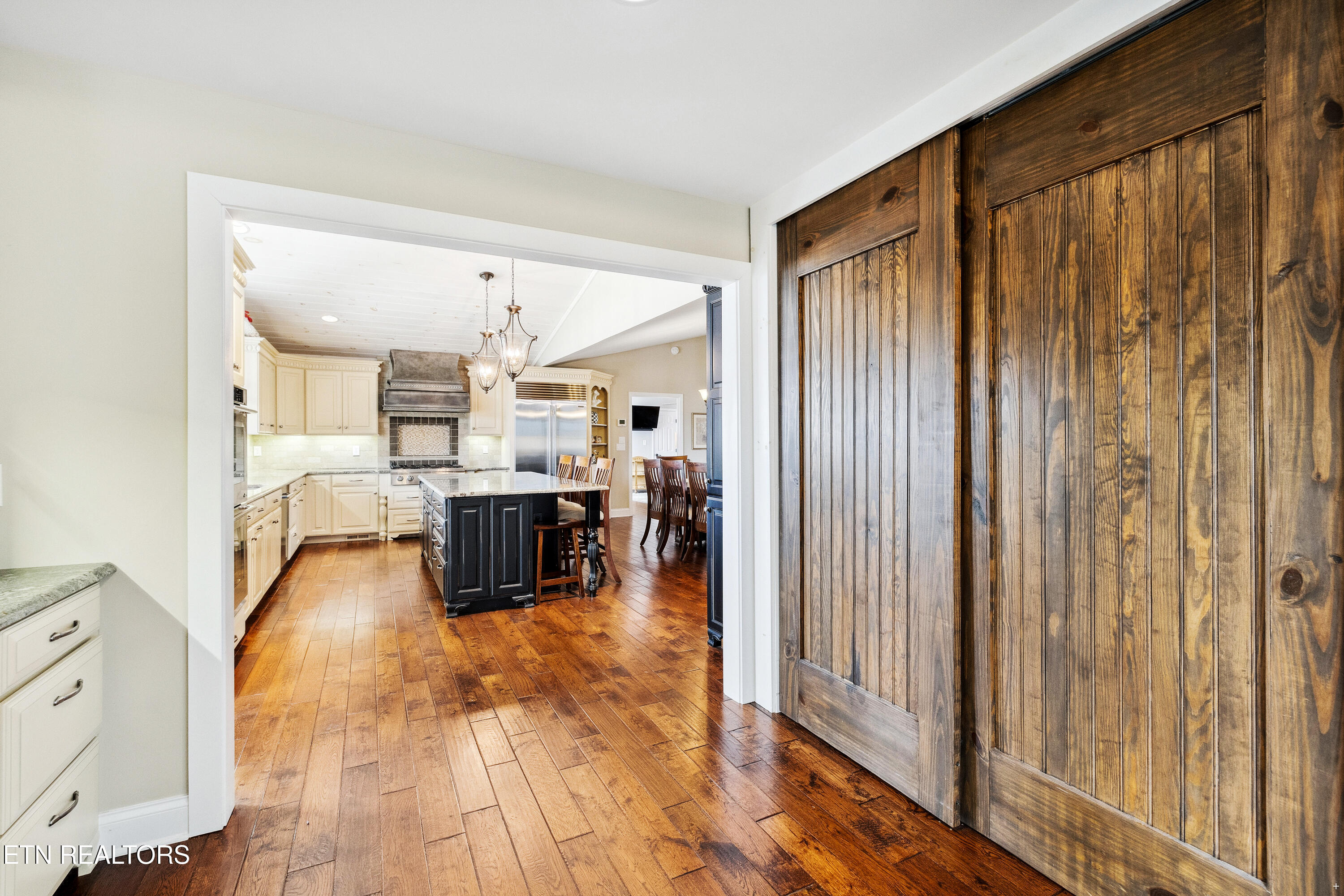 8207 Washington Pike Corryton, TN 37721 - Photo 15 of 60 Positive Perceptions-17