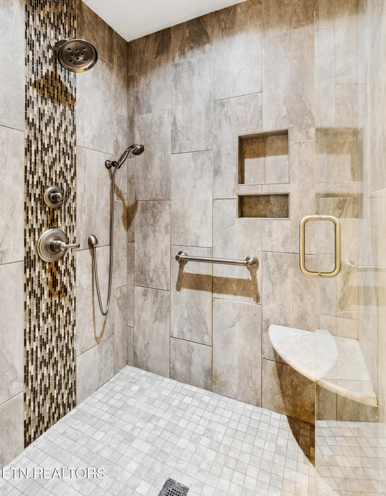 8207 Washington Pike Corryton, TN 37721 - Photo 35 of 60 Positive Perceptions-34