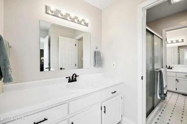 $1,300,000 | 8207 Washington Pike, Corryton, TN 37721