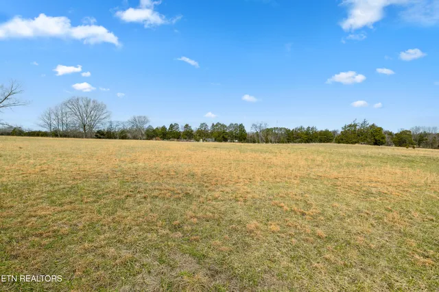 $1,300,000 | 8207 Washington Pike, Corryton, TN 37721