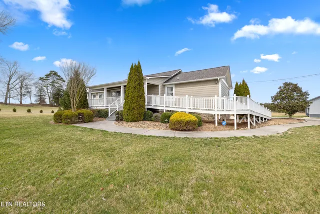 $1,300,000 | 8207 Washington Pike, Corryton, TN 37721