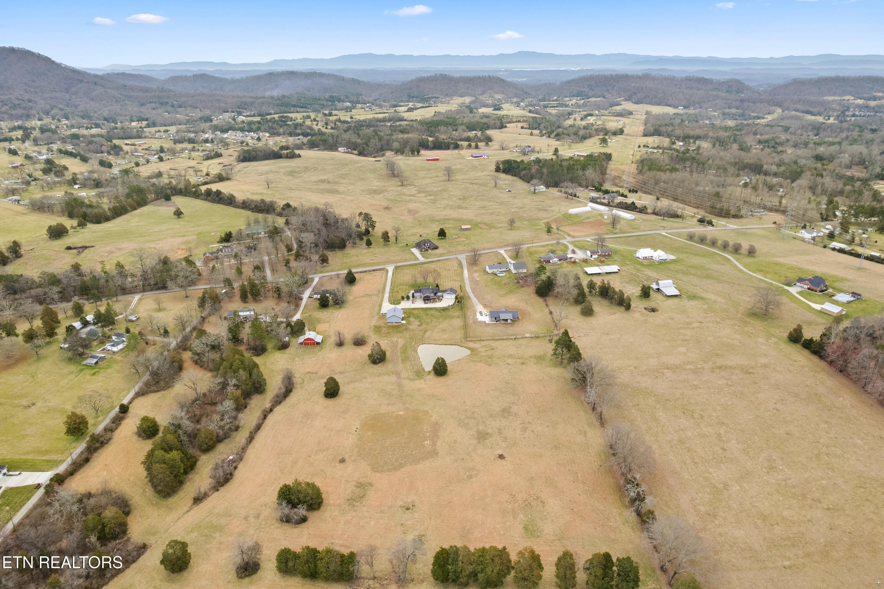 8207 Washington Pike Corryton, TN 37721 - Photo 51 of 60 Positive Perceptions-54