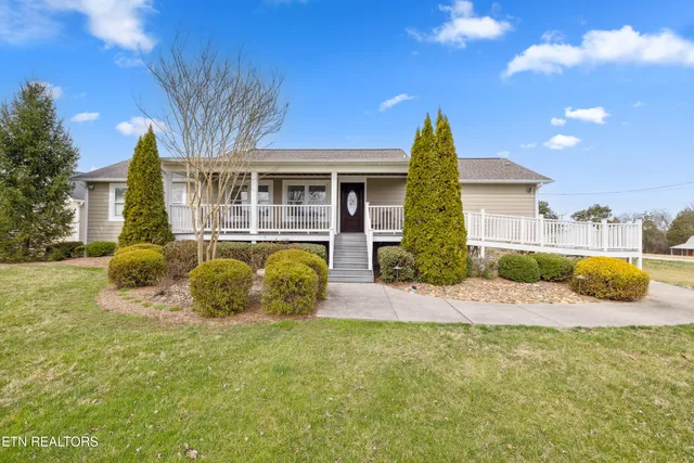 $1,300,000 | 8207 Washington Pike, Corryton, TN 37721