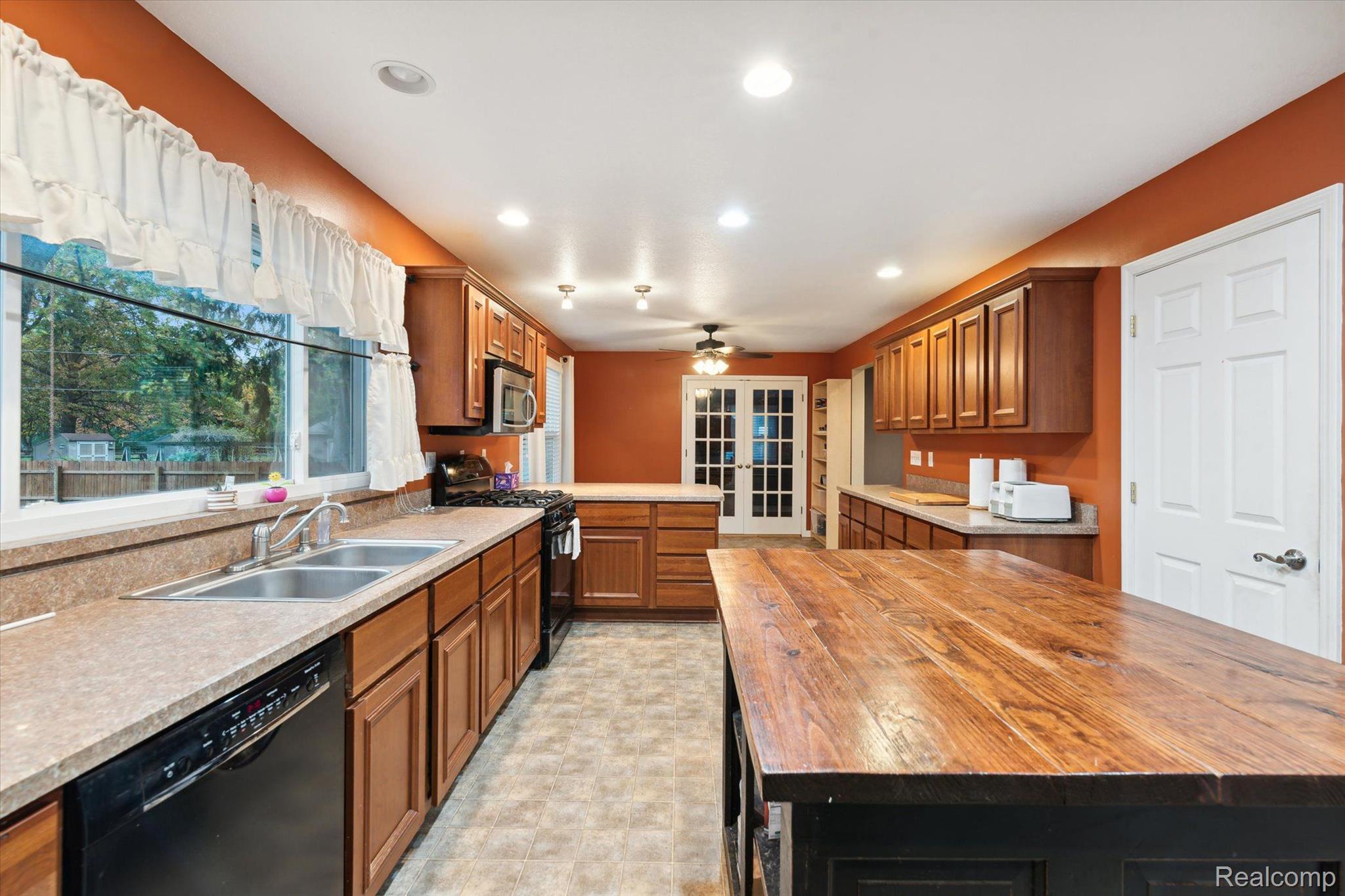6361 Swiss Garden Road Temperance, MI 48182 - Photo 20 of 52 Gallery Image 20