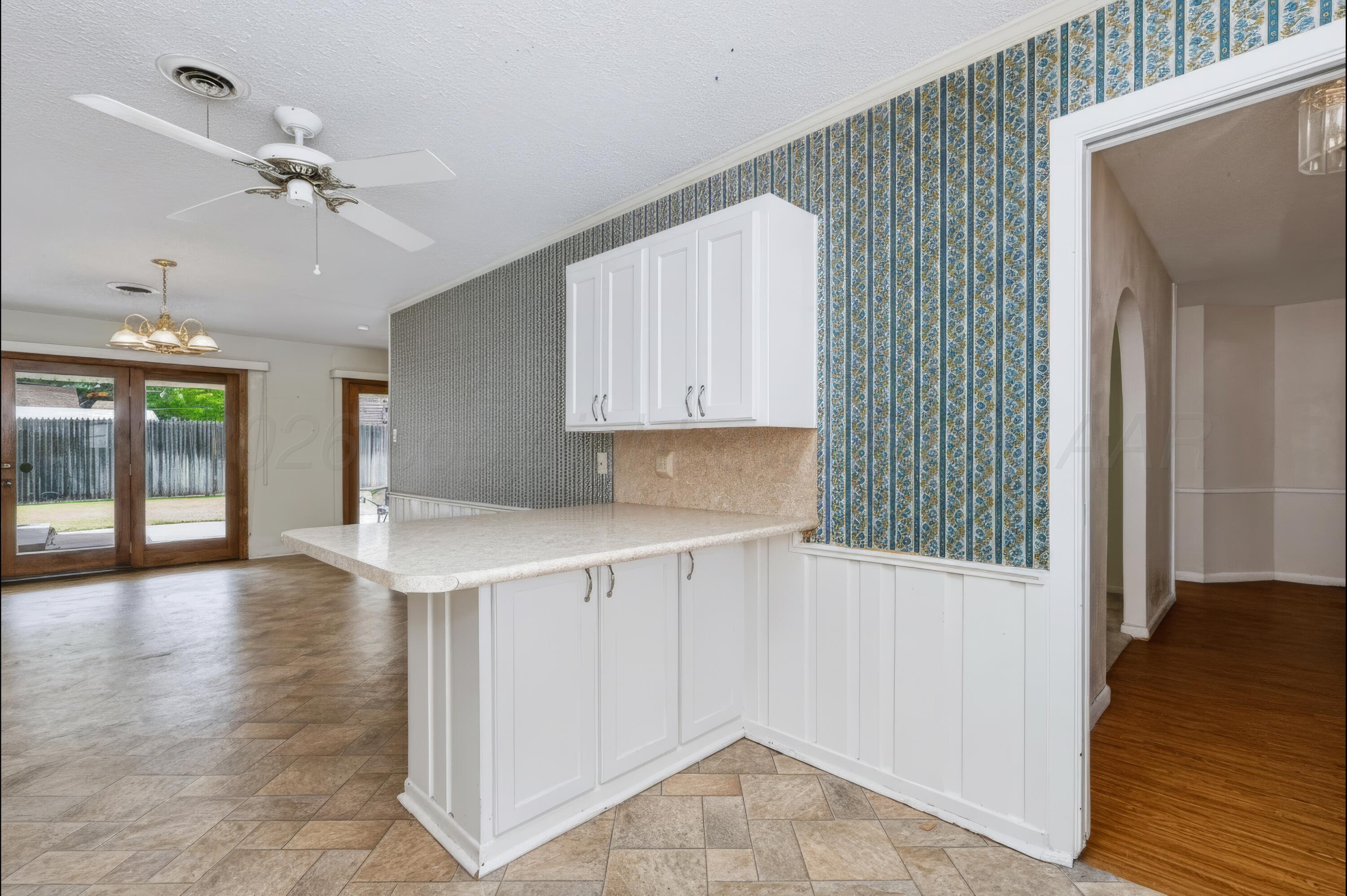 6104 Dreyfuss Road Amarillo, TX 79106 - Photo 12 of 47 6104 Dreyfuss Pre Edit-00964