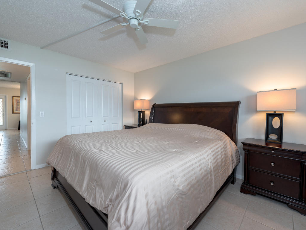 1060 Guildford East, Unit D Boca Raton, FL 33434 - Photo 19 of 22 Master_Bedroom