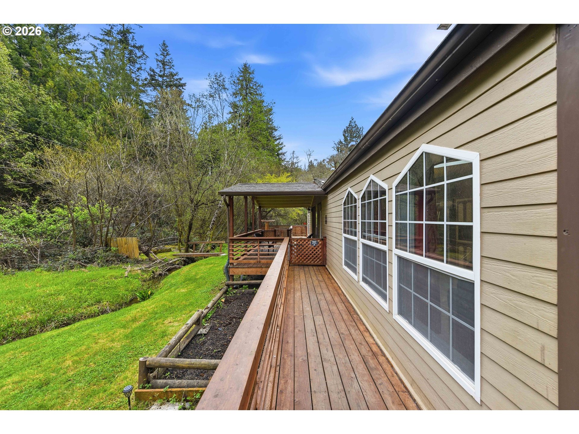 925 East 3rd Street Coquille, OR 97423 - Photo 7 of 41