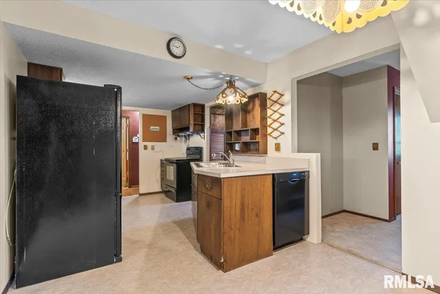 $249,900 | 34831 Greenland Road, Virden, IL 62690