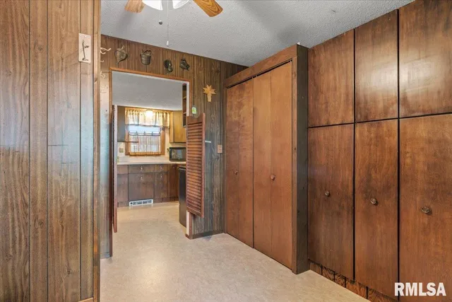 $249,900 | 34831 Greenland Road, Virden, IL 62690