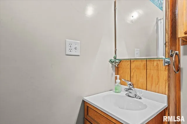 $249,900 | 34831 Greenland Road, Virden, IL 62690