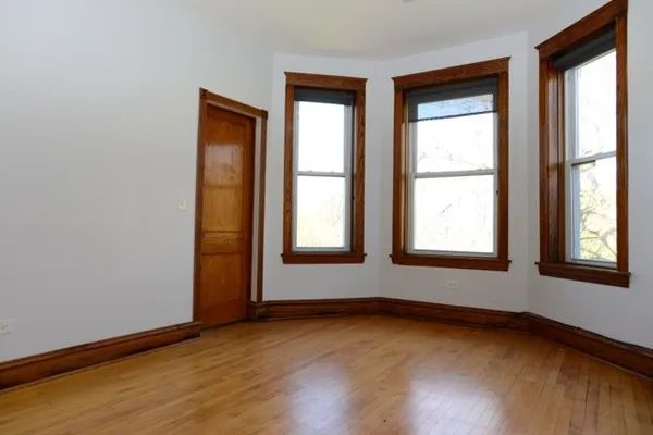 $1,900 | 2318 South Marshall Boulevard, Unit 2, Chicago, IL 60623