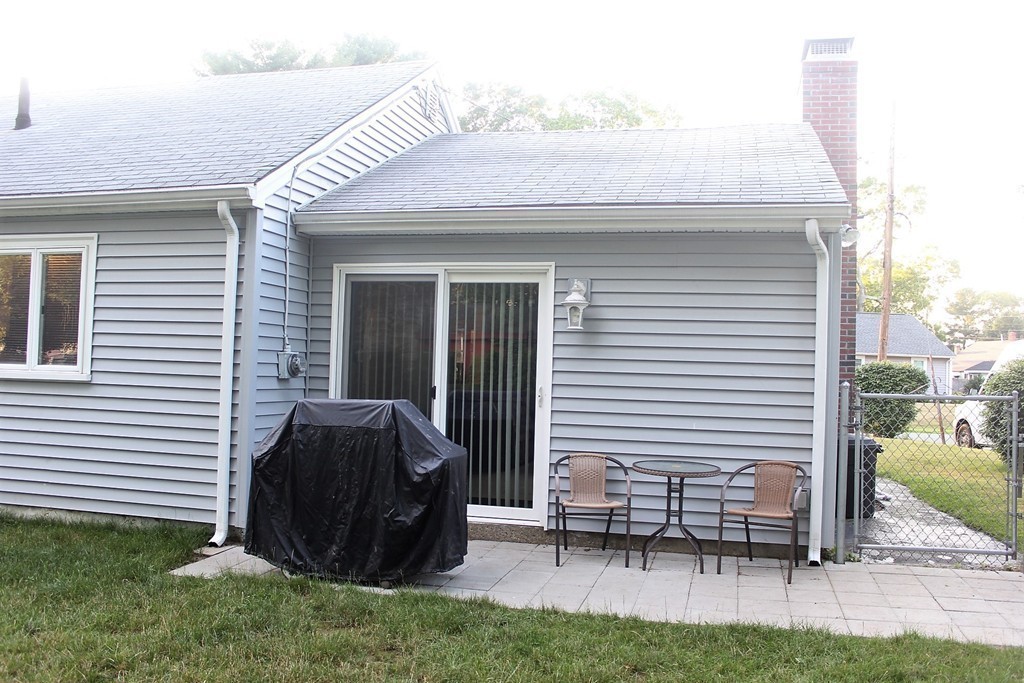 73 Kenmore Road Stoughton, MA 02072 - Photo 5 of 18 Gallery Image 5