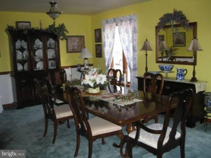 815 Warm Spring Road Chambersburg, PA 17202 - Photo 13 of 30 Dining Room