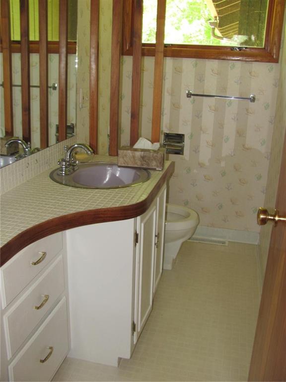 4989 Seneca Road Sharpsville, PA 16150 - Photo 12 of 19 Gallery Image 12