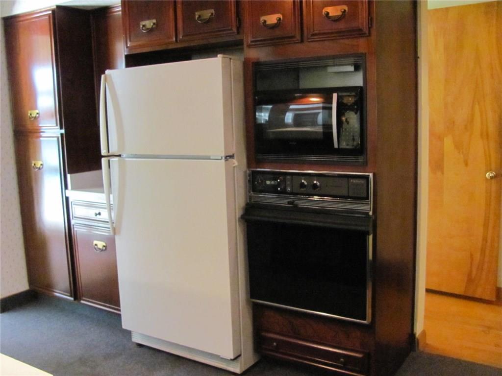 4989 Seneca Road Sharpsville, PA 16150 - Photo 7 of 19 Gallery Image 7