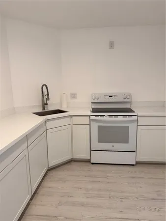 $209,000 | 203 Rubens Drive, Unit H, Nokomis, FL 34275