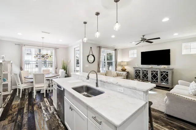 $1,150,000 | 1961 Baytowne Loop, Miramar Beach, FL 32550