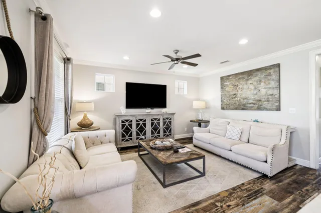 $1,150,000 | 1961 Baytowne Loop, Miramar Beach, FL 32550