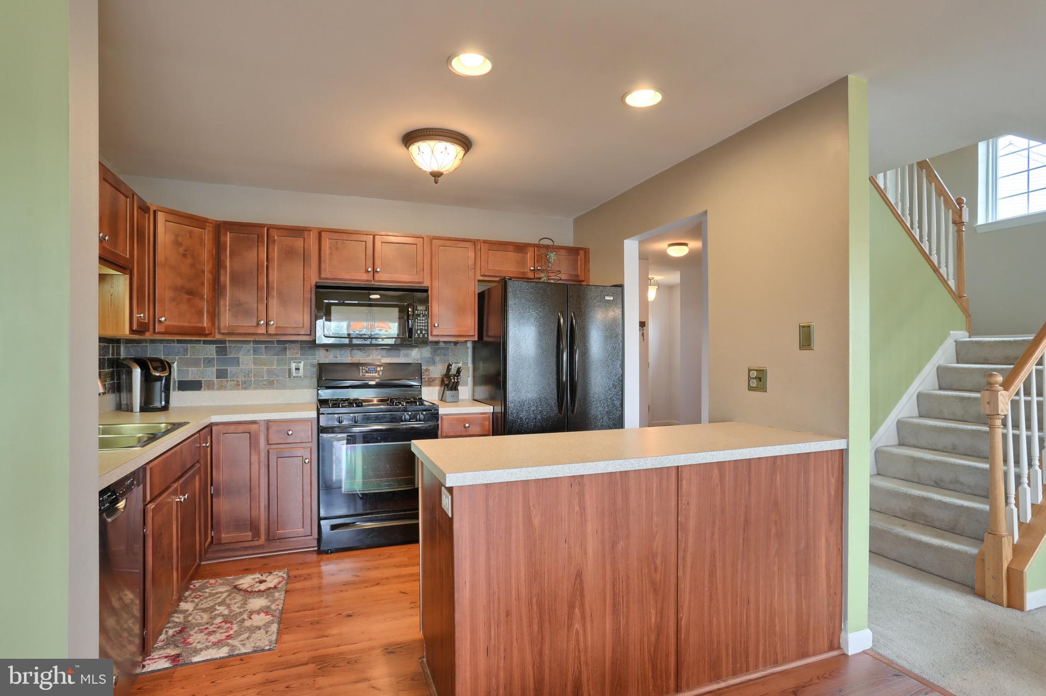 576 Fox Ridge Lane Lebanon, PA 17042 - Photo 15 of 34 Kitchen View 1