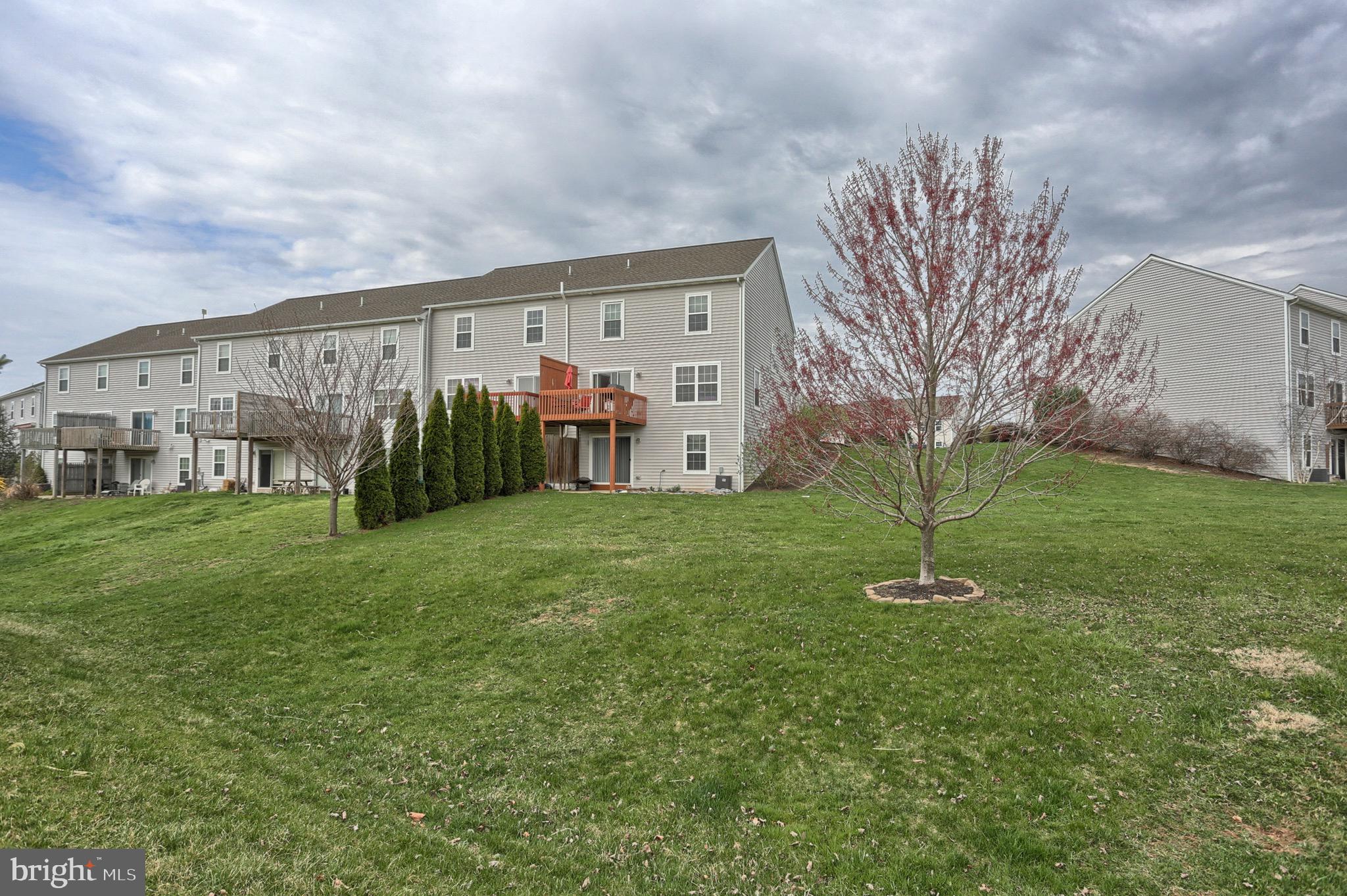 576 Fox Ridge Lane Lebanon, PA 17042 - Photo 32 of 34 Back View 1