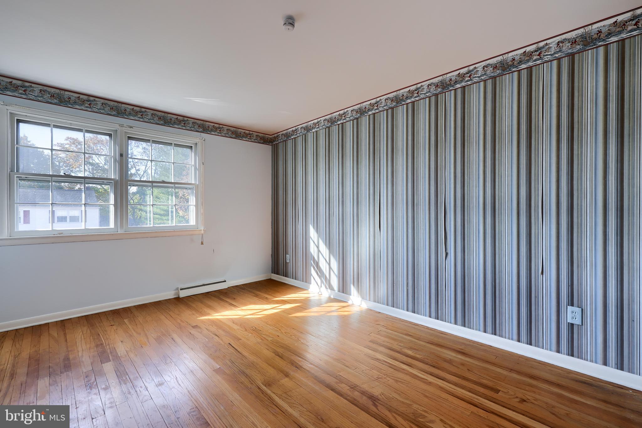 1635 Robert Road Lancaster, PA 17601 - Photo 22 of 46 Bedroom #2