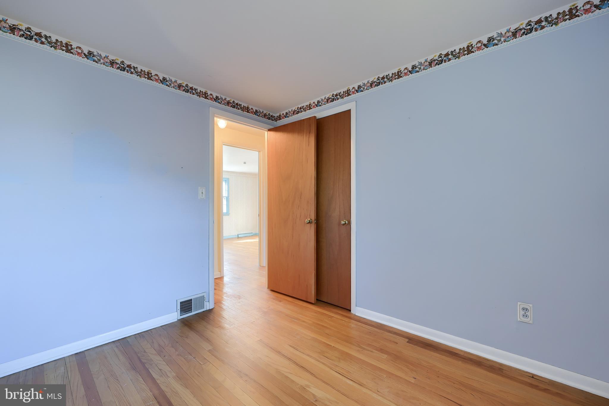 1635 Robert Road Lancaster, PA 17601 - Photo 28 of 46 Bedroom #4