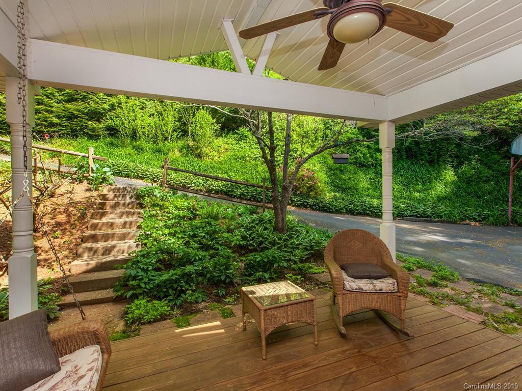 138 Laurel Road Arden, NC 28704 - Photo 3 of 36 Gallery Image 3