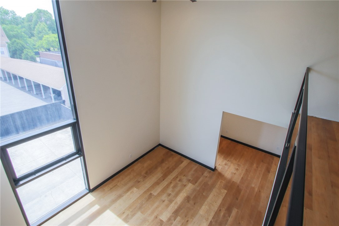 33 Russell Street, Unit 202 Rochester, NY 14607 - Photo 23 of 30