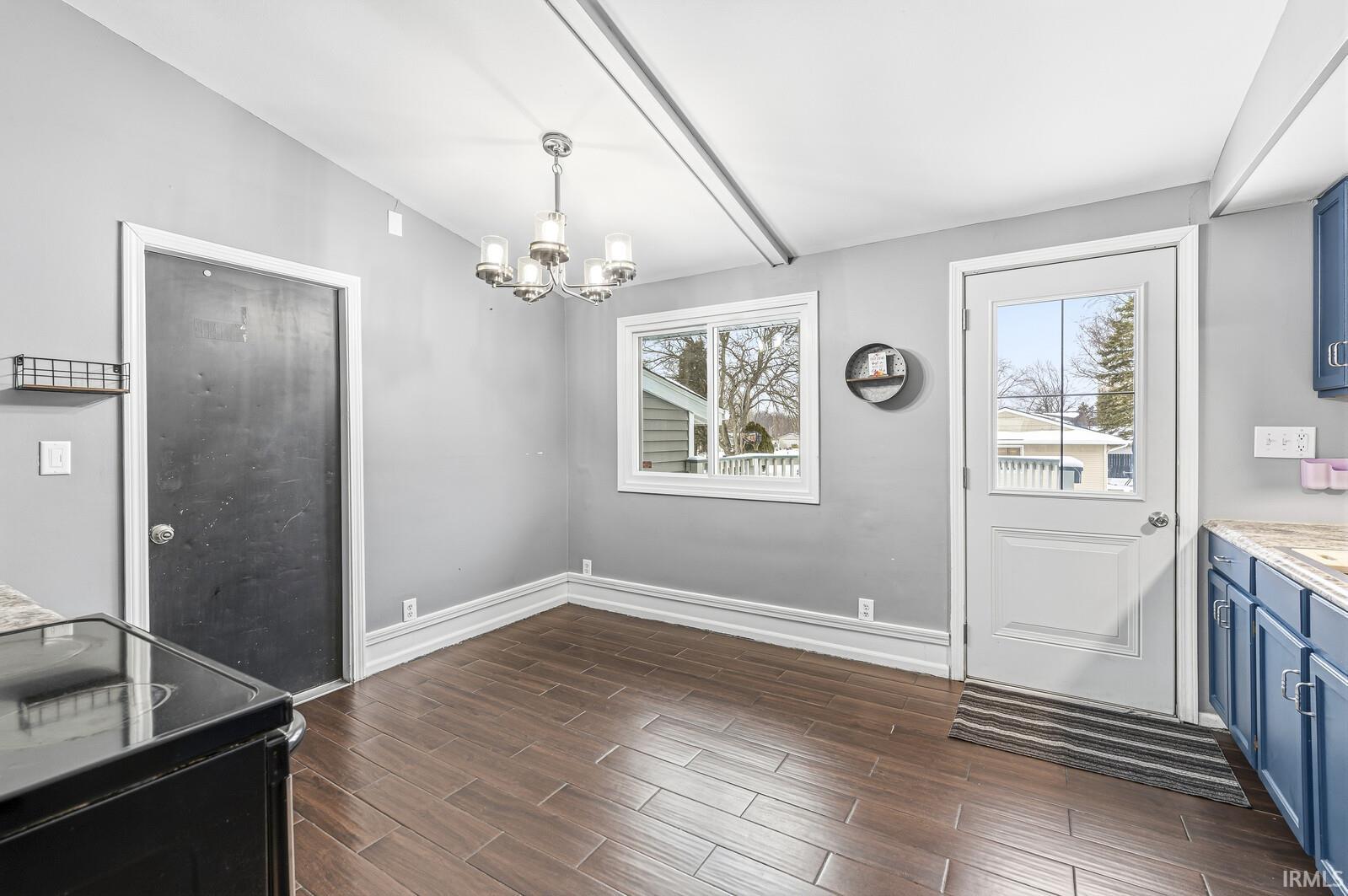 3127 Peddlers Village Road Goshen, IN 46526 - Photo 4 of 30