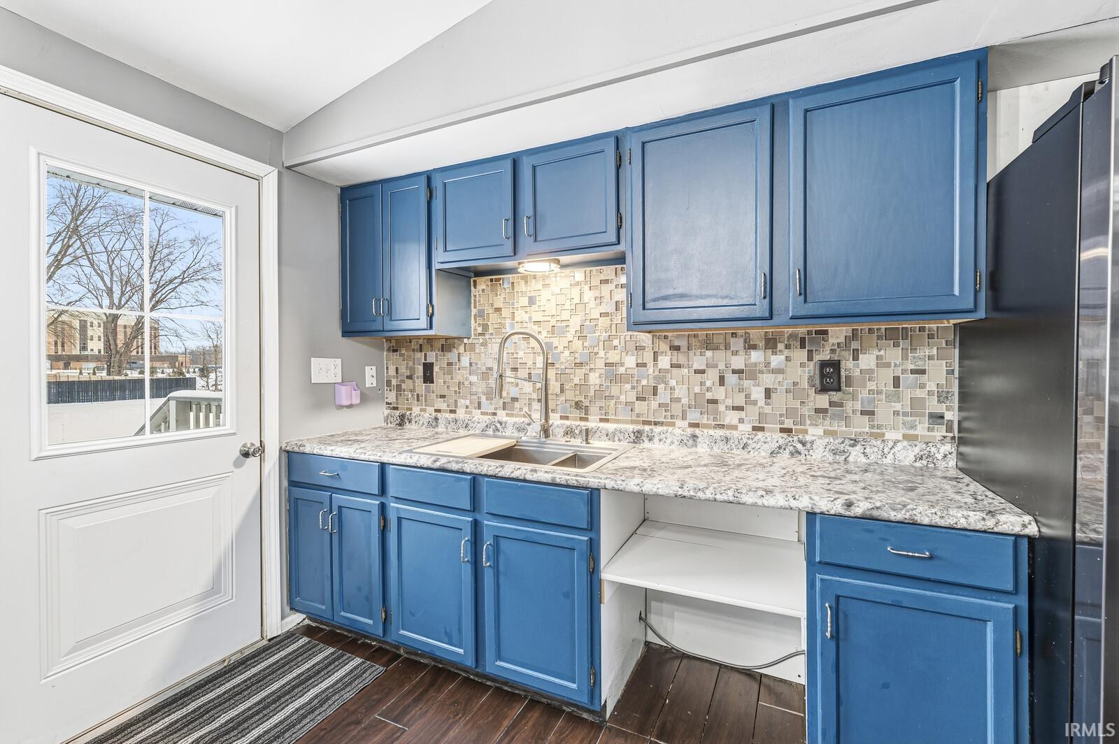 3127 Peddlers Village Road Goshen, IN 46526 - Photo 5 of 30