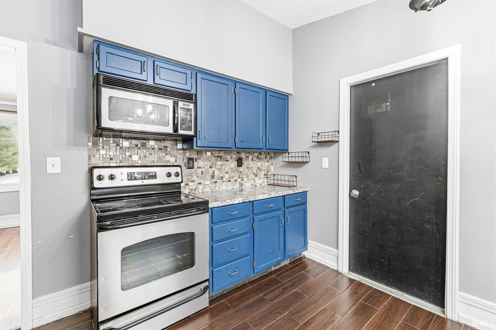 3127 Peddlers Village Road Goshen, IN 46526 - Photo 6 of 30