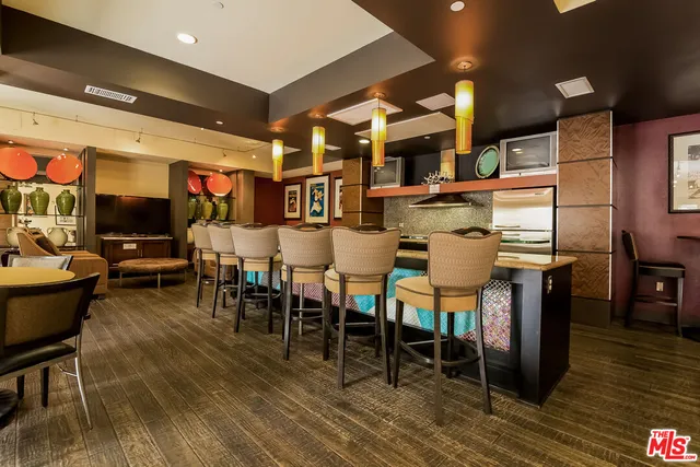 $3,400 | 100 South Alameda Street, Unit 167, Los Angeles, CA 90012