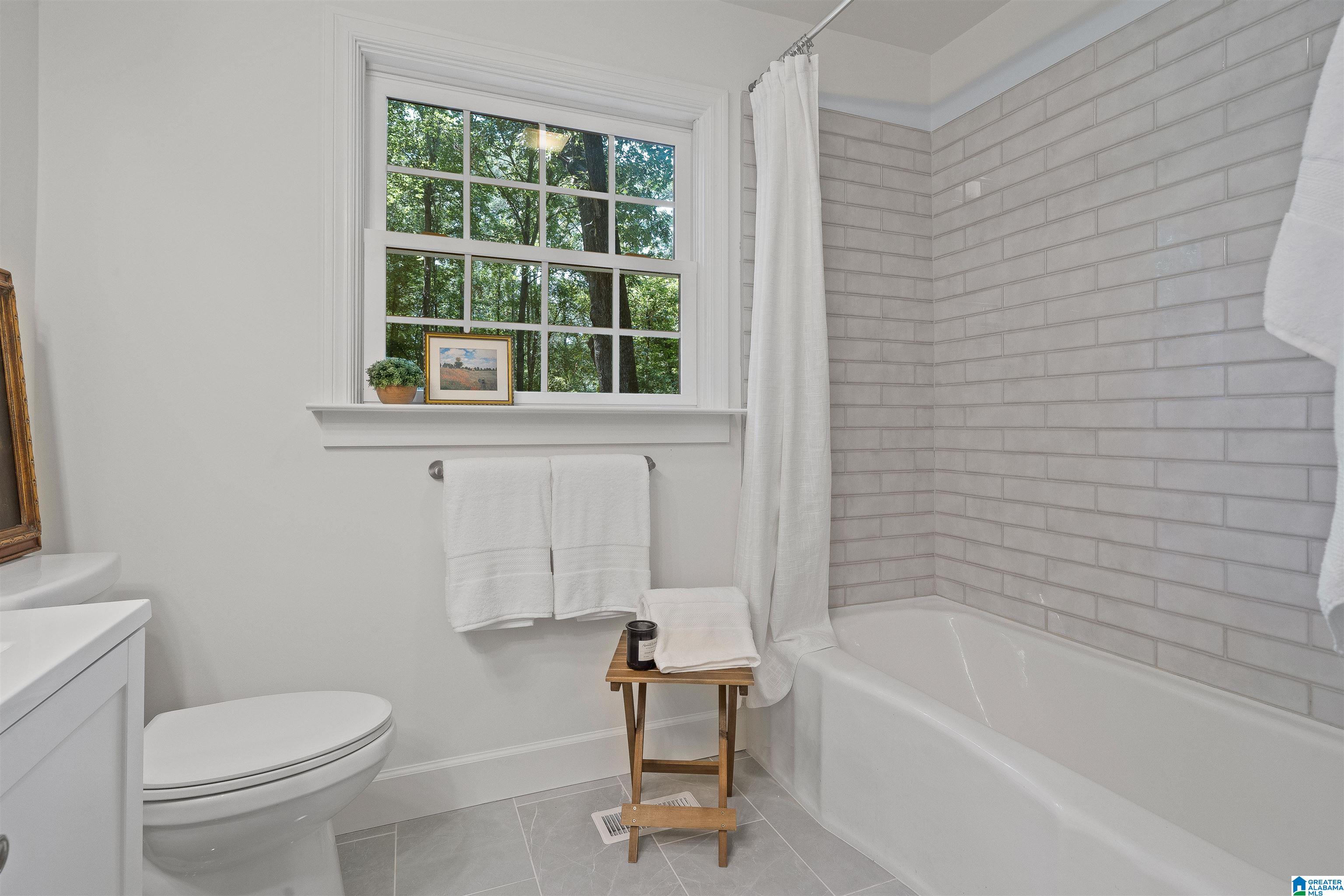 2505 Valleydale Road Birmingham, AL 35244 - Photo 19 of 33