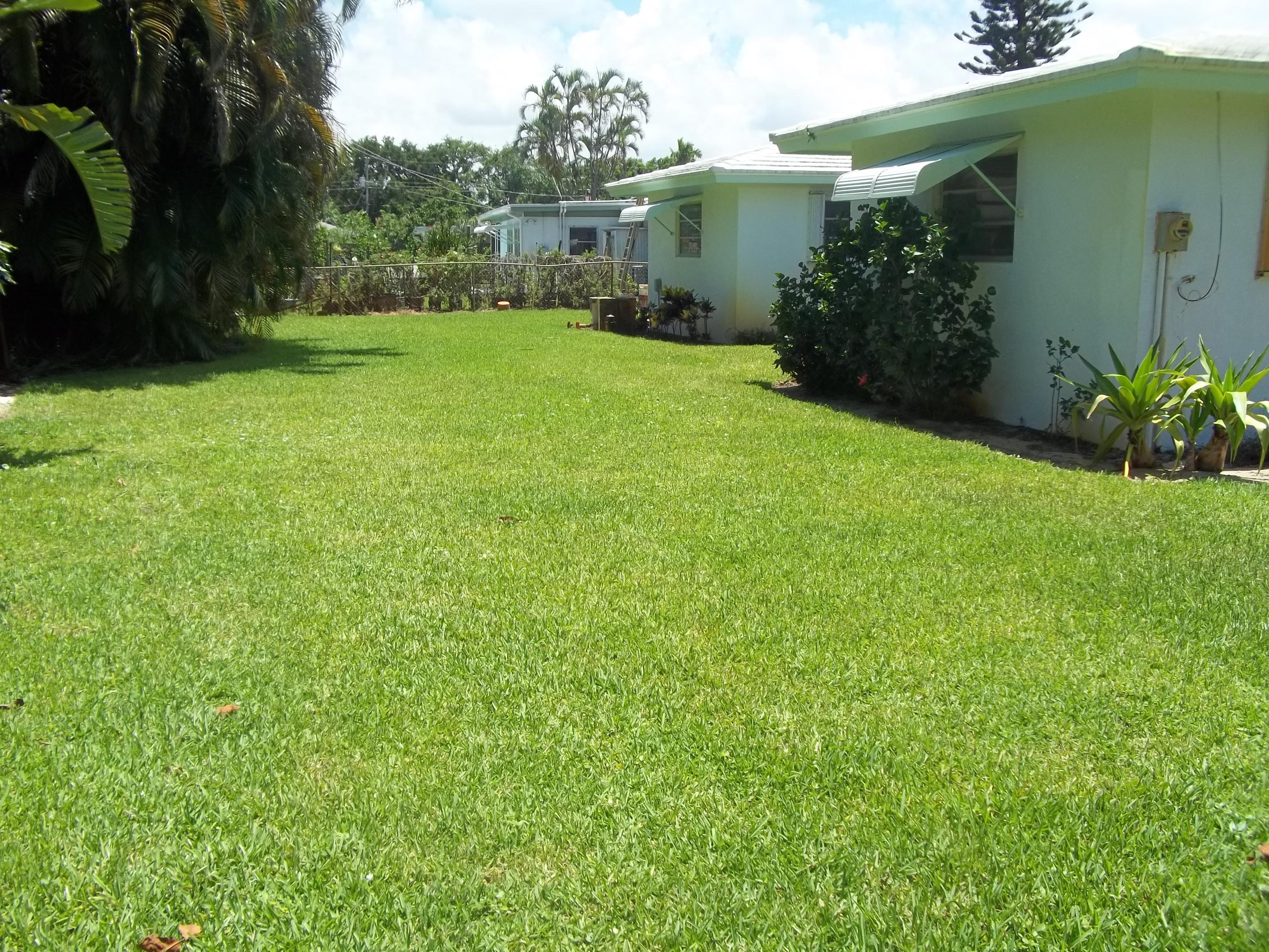1509 Donald Road Jupiter, FL 33469 - Photo 17 of 19 Backyard