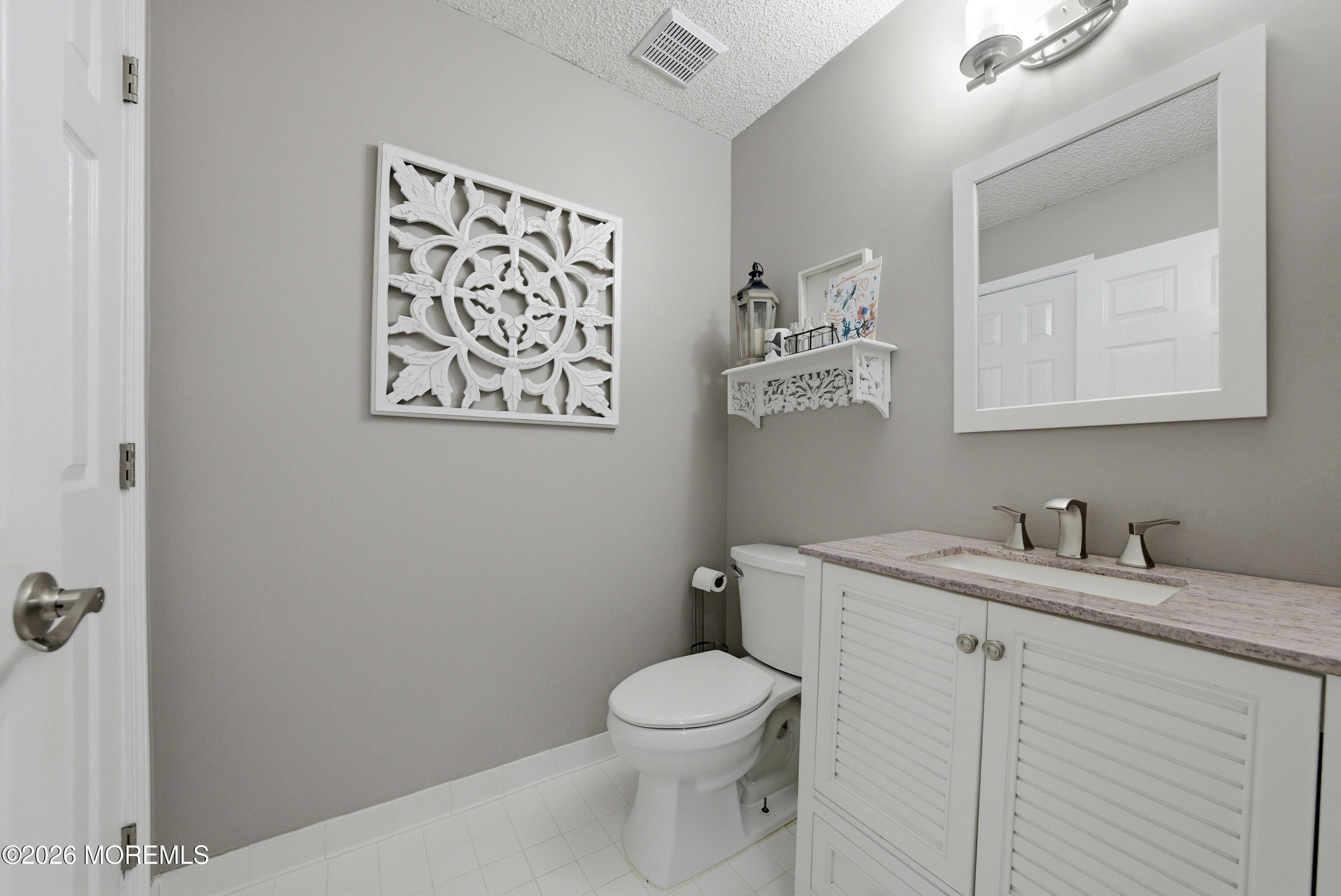 98 Watson Court Howell, NJ 07731 - Photo 6 of 16 14-print-DSC06281