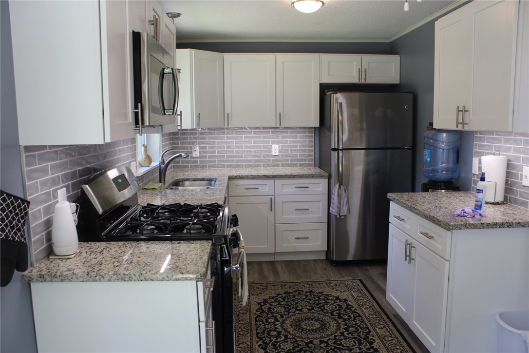 22 Buttonwoods Road Richmond, RI 02898 - Photo 9 of 25