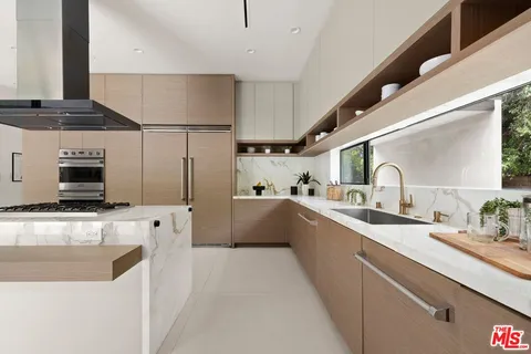 $5,795,000 | 2814 Roscomare Road, Los Angeles, CA 90077