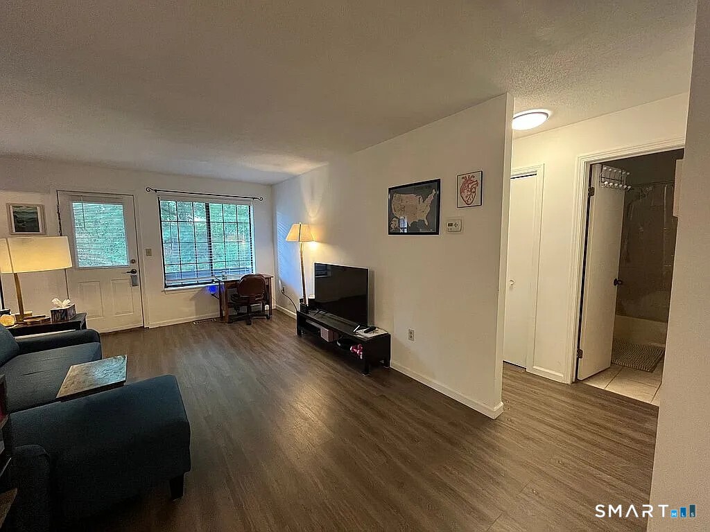 365 Mather Street, Unit 176 Hamden, CT 06514 - Photo 1 of 12