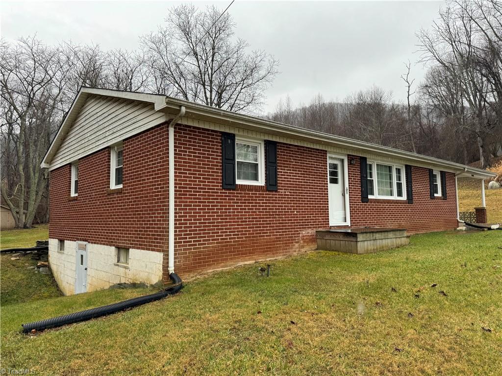152 New Haven Road Sparta, NC 28675 - Photo 6 of 20 Gallery Image 6