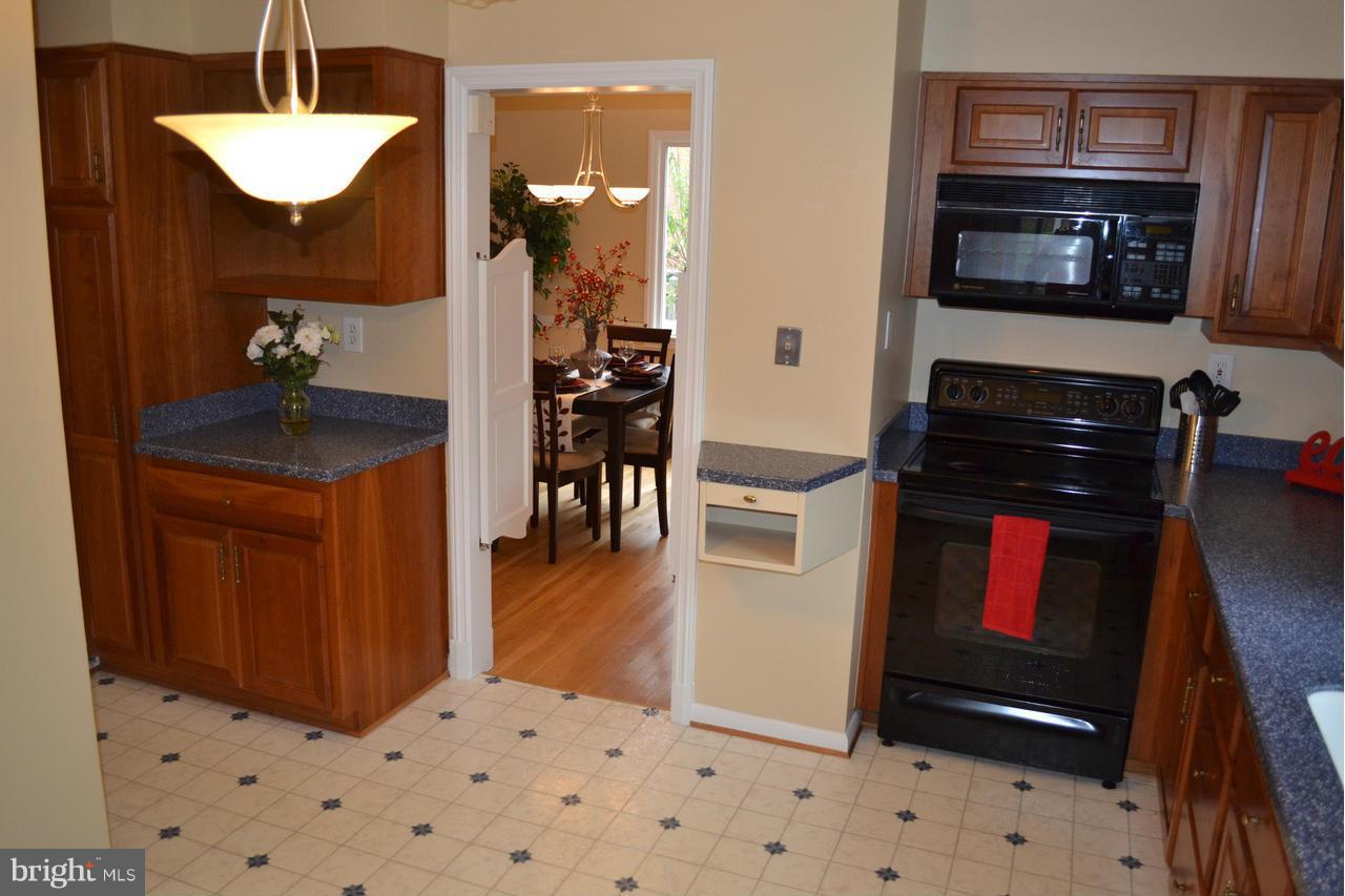 200 Indian Spring Drive Silver Spring, MD 20901 - Photo 7 of 30 Kitchen