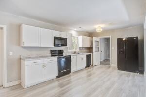 3 Briar Way Goose Creek, SC 29445 - Photo 17 of 40 20251113013904431273000000