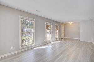 3 Briar Way Goose Creek, SC 29445 - Photo 8 of 40 20251113013846060287000000