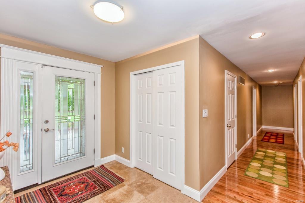 12356 Conway Road Creve Coeur, MO 63141 - Photo 9 of 77 Gallery Image 9