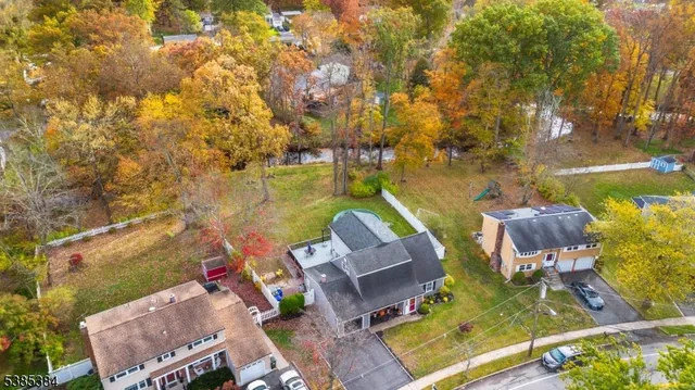 $595,000 | 50 Clover Hill Drive, Flanders, NJ 07836